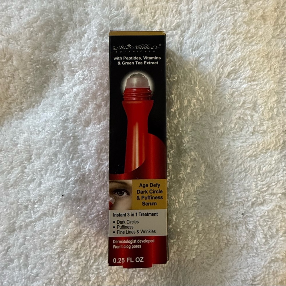 Age Defy Eye Serum with Peptides and Green Tea - Red